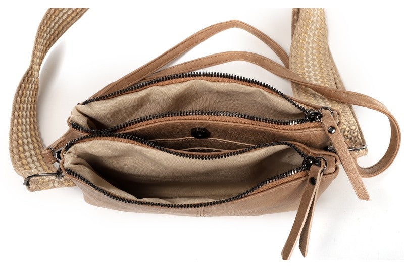I'm Dutch schouder- en crossbodytasje Castel camel new PU materiaal veganistisch leer