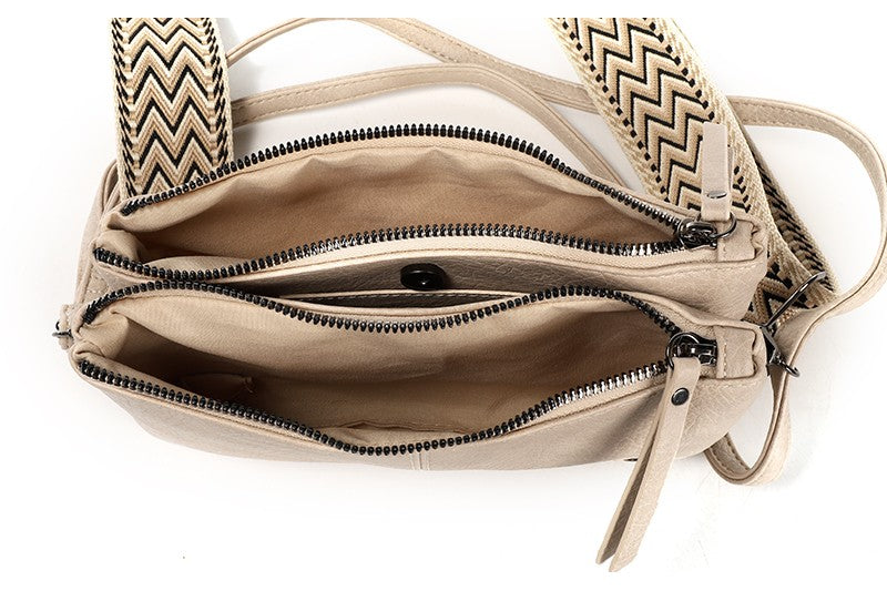 I'm Dutch schouder- en crossbodytasje Castel naturel new PU materiaal veganistisch leer